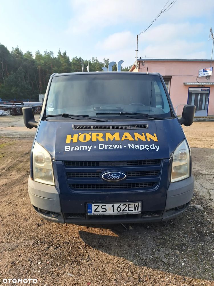 Ford Transit - 1