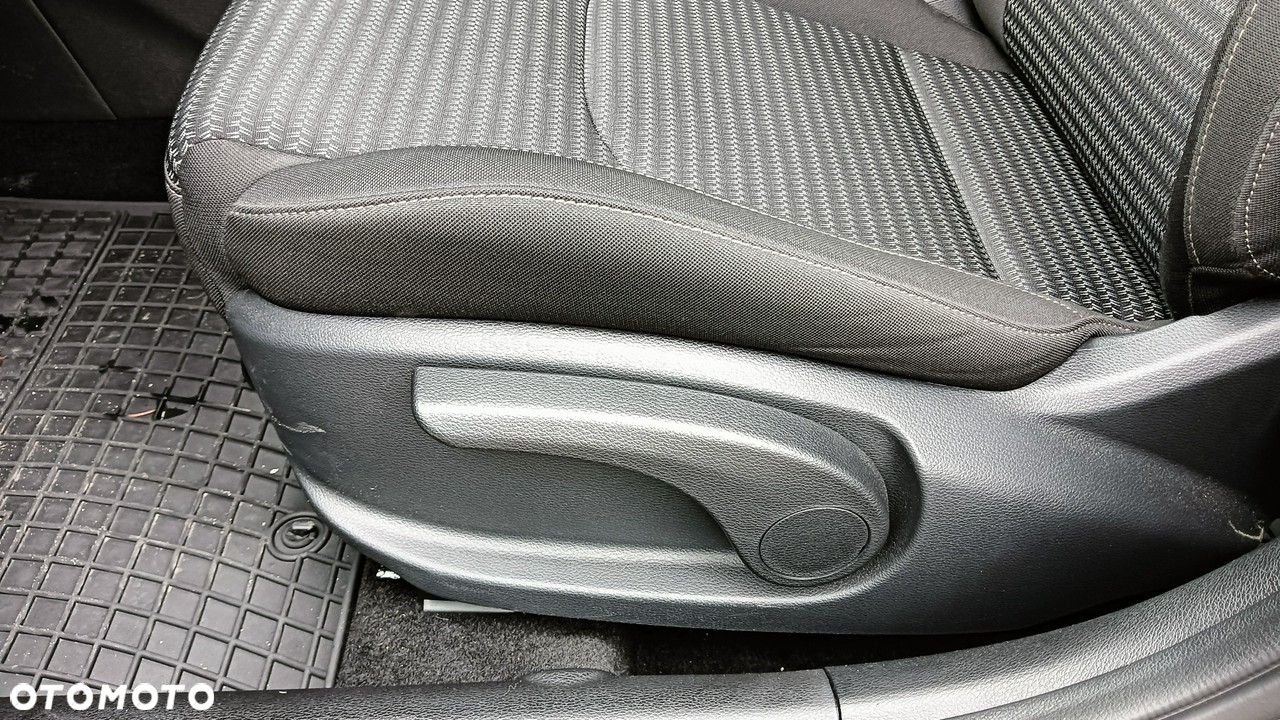 Kia Ceed - 14