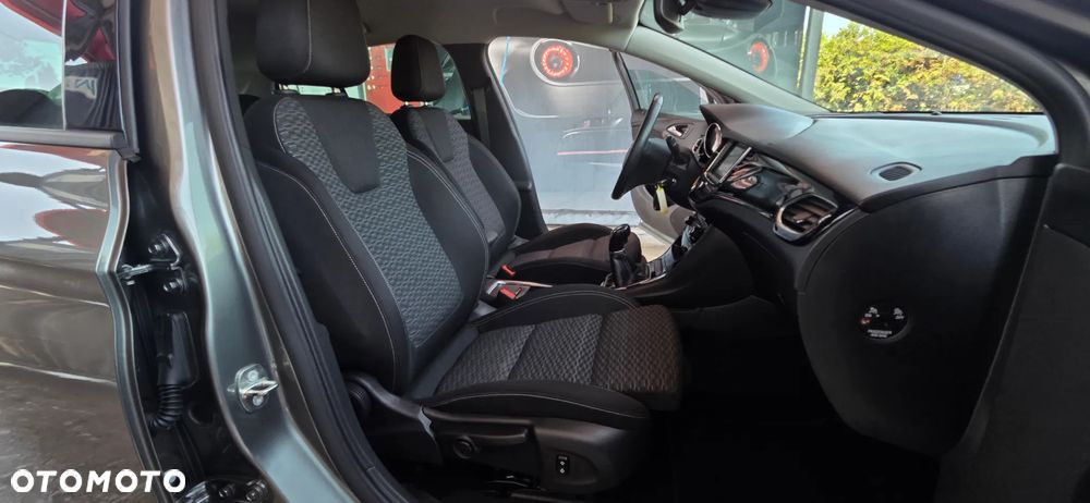 Opel Astra 1.4 Turbo Innovation - 36