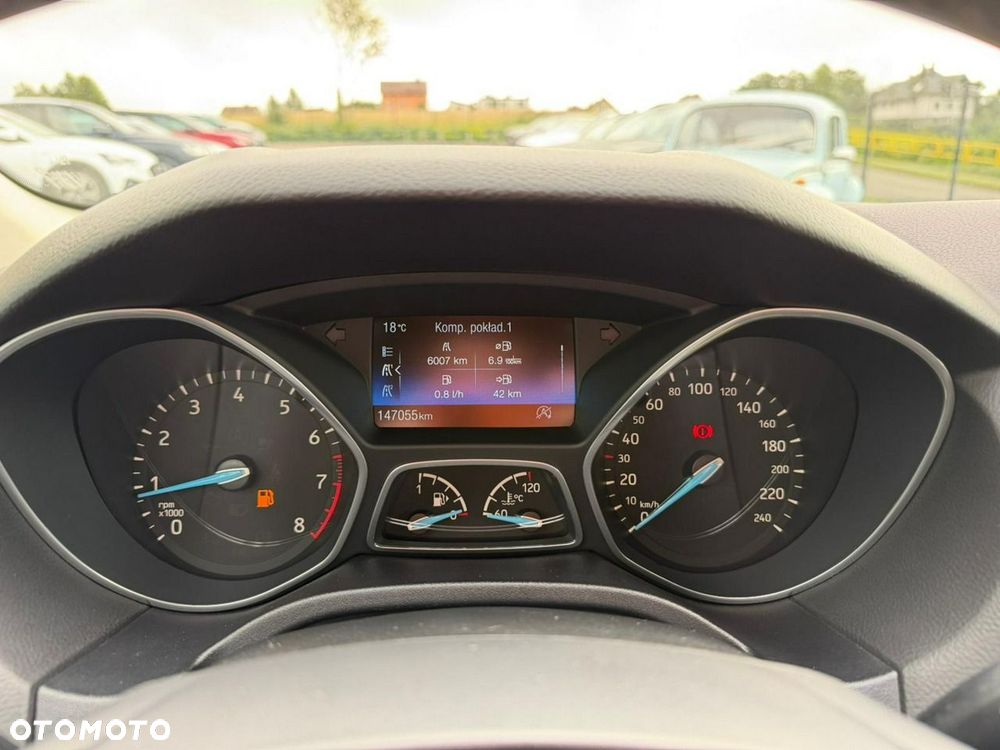 Ford Focus - 25