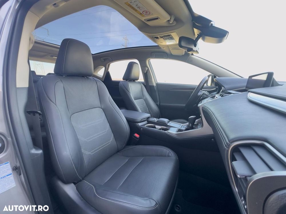 Lexus Seria NX 300h AWD Luxury - 26