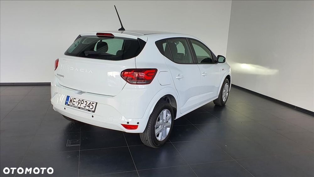 Dacia Sandero - 8