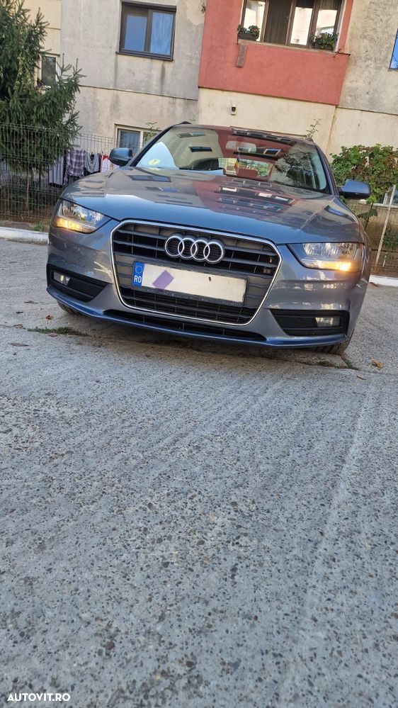 Audi A4 Avant 2.0 TDI DPF clean diesel multitronic Ambiente - 5