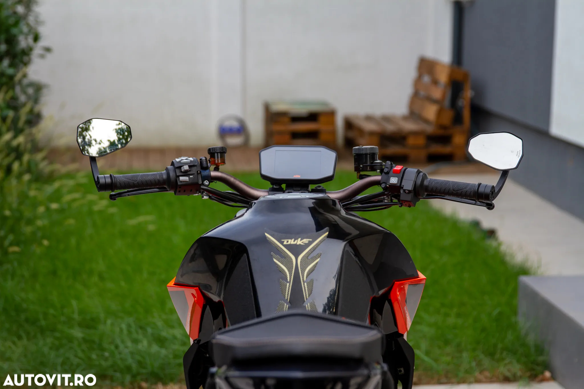 KTM 1290 Super Duke R - 3