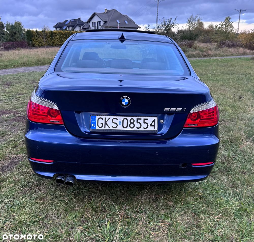 BMW Seria 5 525i - 6