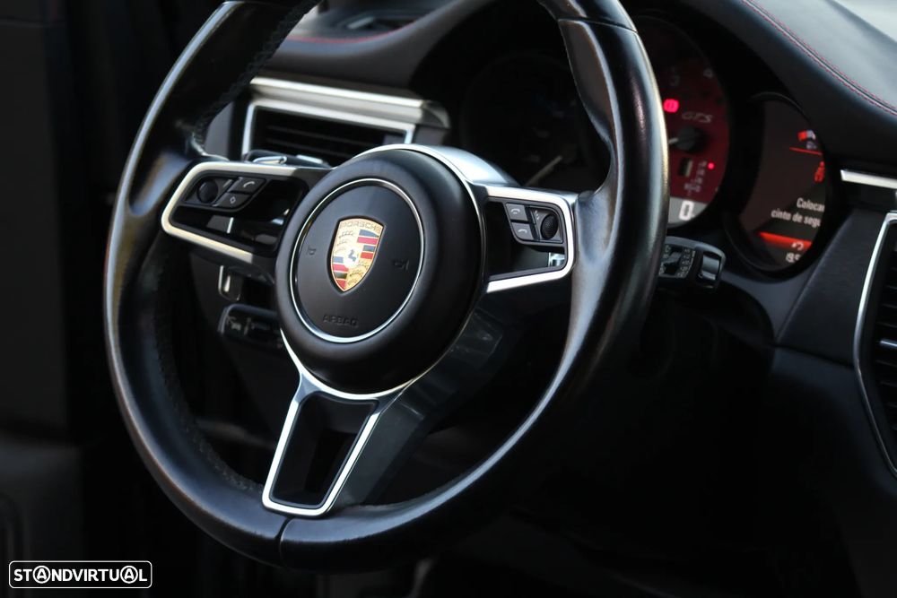 Porsche Macan GTS PDK - 32