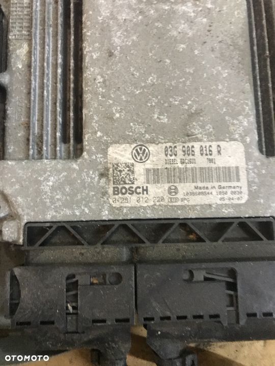 Komputer sterownik VW GOLF V 1.9TDI 03G906016R - 2