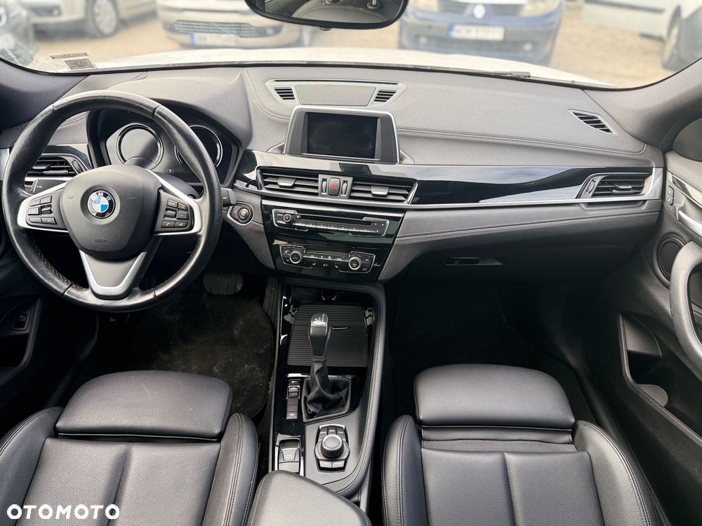 BMW X2 sDrive20i - 13