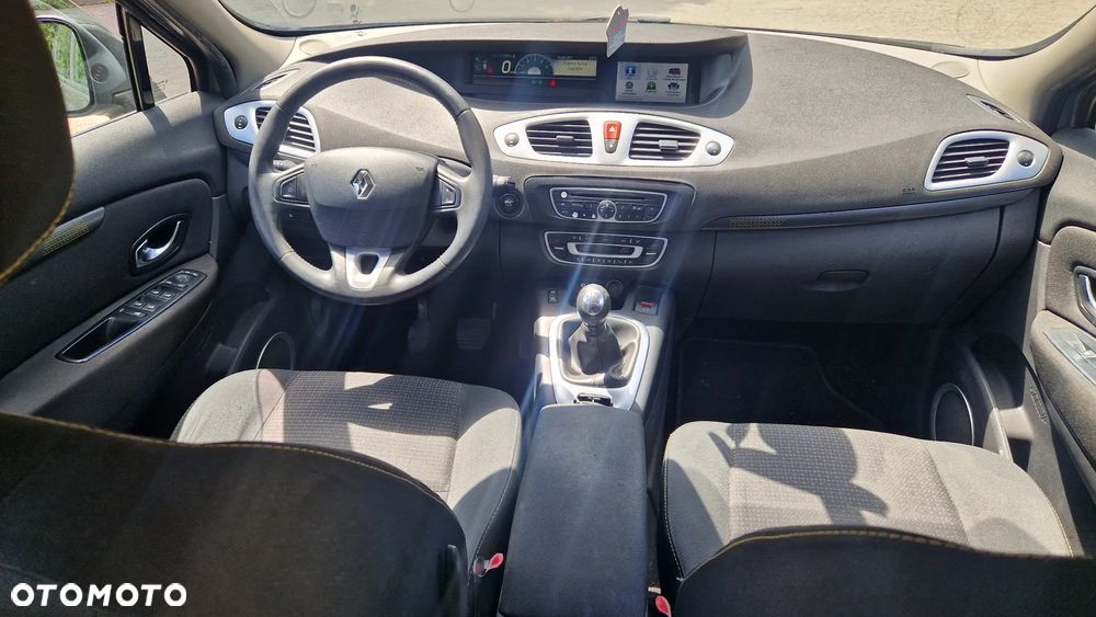 Renault Scenic - 13