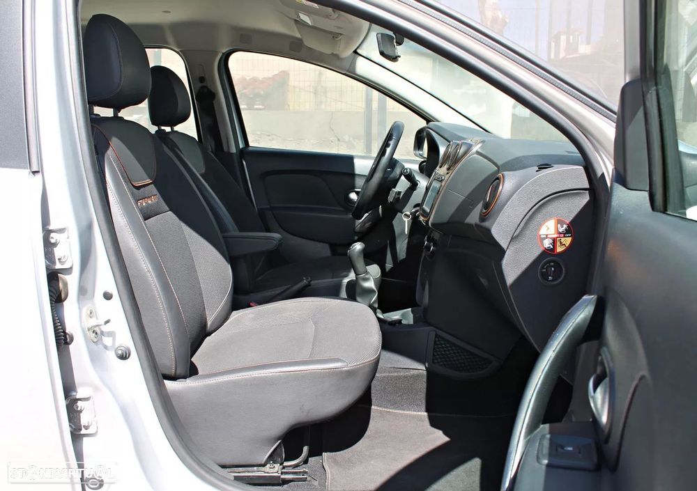 Dacia Sandero 0.9 TCe Stepway - 14