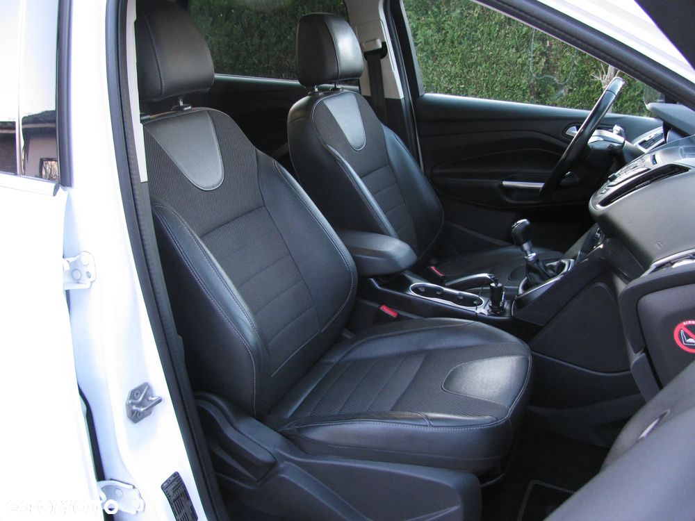 Ford Kuga 2.0 TDCi 2x4 SYNC - 18