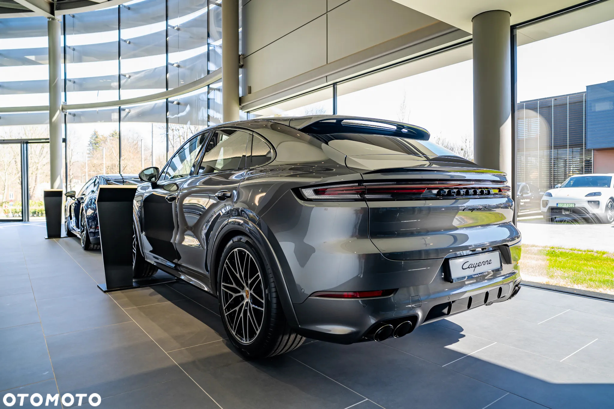 Porsche Cayenne Coupe S - 2