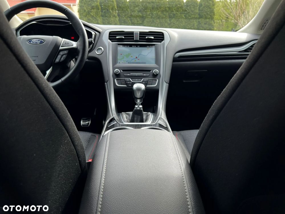 Ford Mondeo 2.0 TDCi STart-Stopp ST-Line - 29