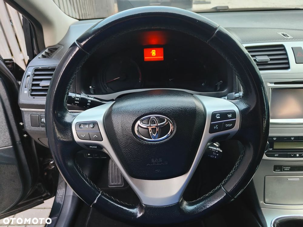 Toyota Avensis - 15