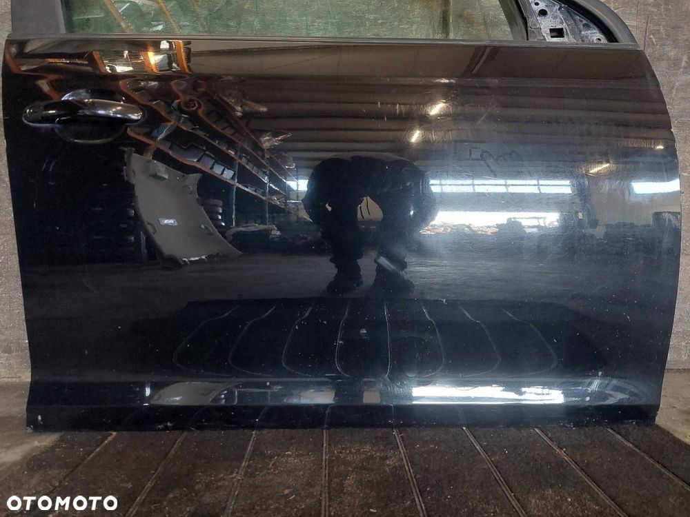 DRZWI KOMPLETNE PRAWY PRZÓD VOLKSWAGEN JETTA V SEDAN LC9X - 6