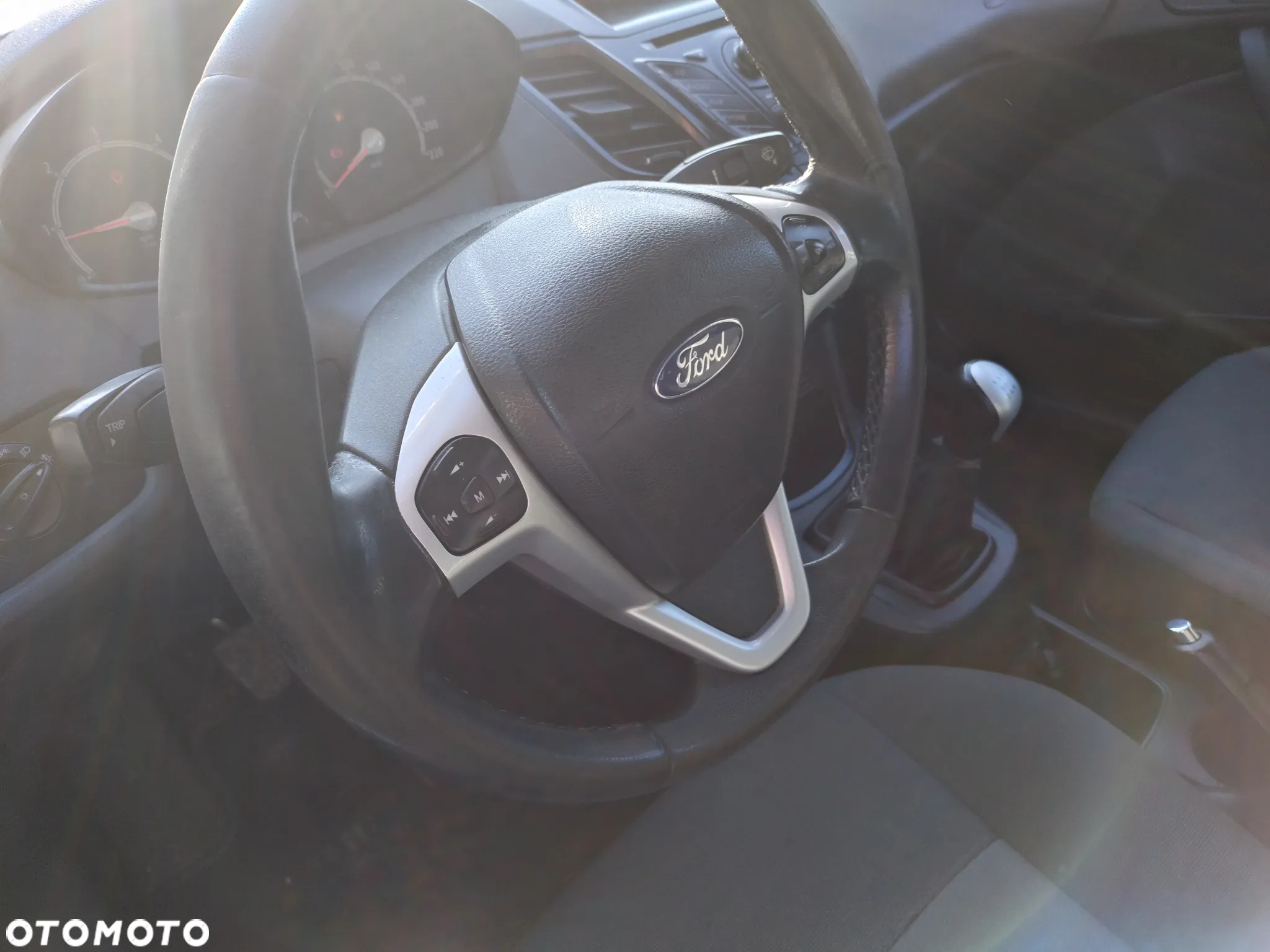 Ford Fiesta - 12