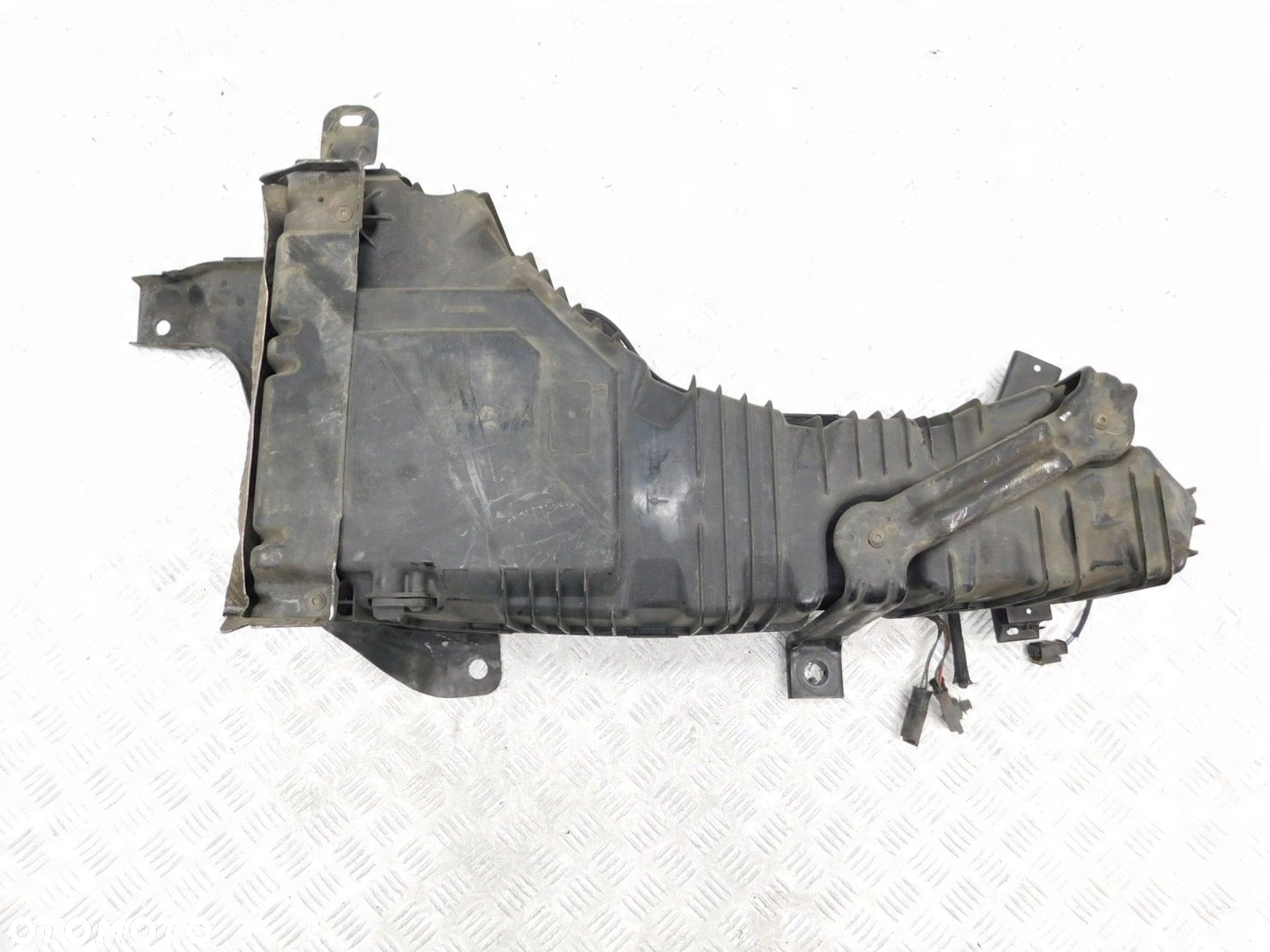 ZBIORNIK AdBlue 9813819480 - Peugeot 5008 Citroen C4 PICASSO II 1.5 blueHDI - 4