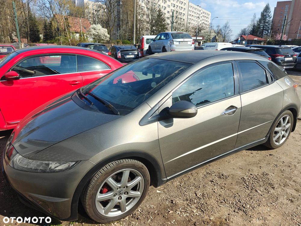 Honda Civic 1.8 Comfort - 1