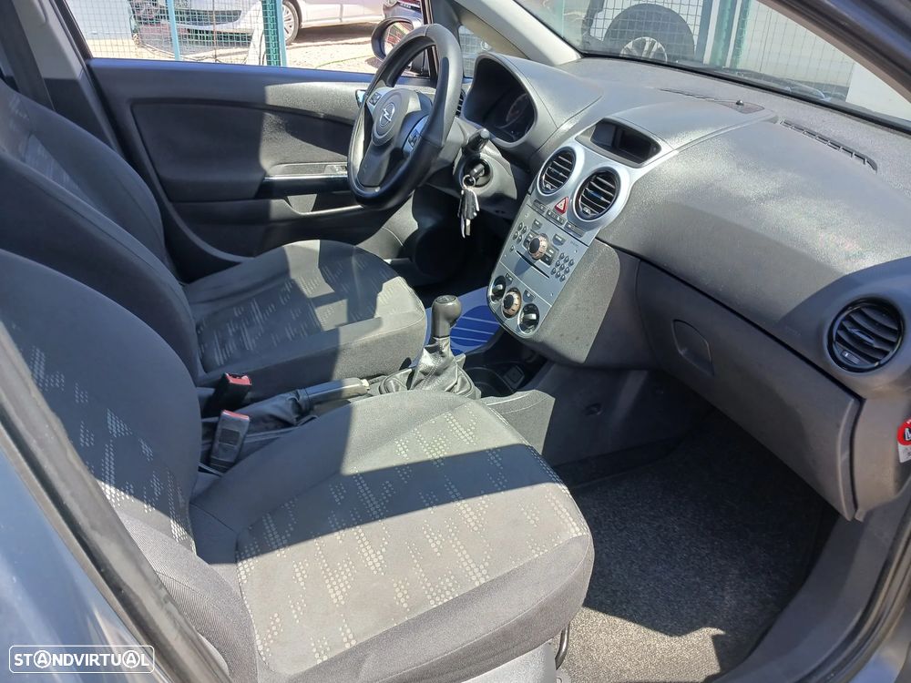 Opel Corsa 1.2 Enjoy - 22
