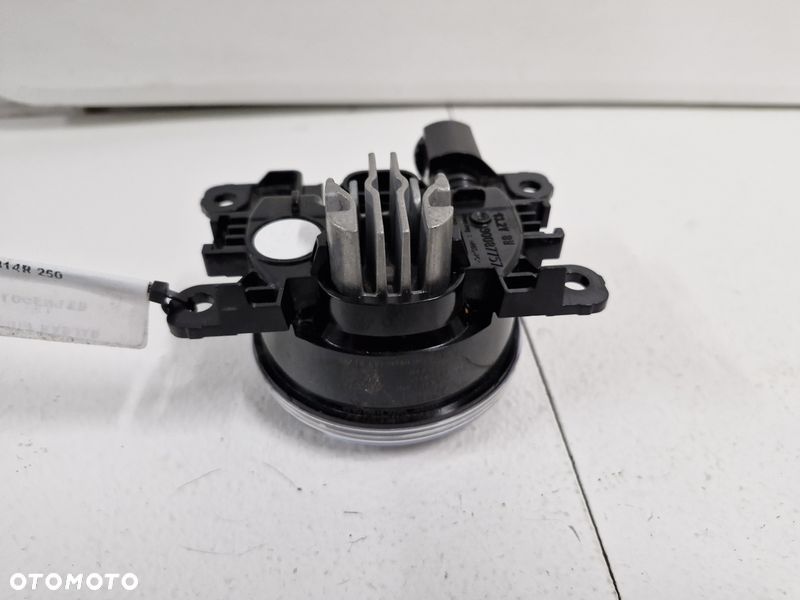 RENAULT KADJAR LIFT HALOGEN LED PRAWY PRZÓD 261509314R - 6