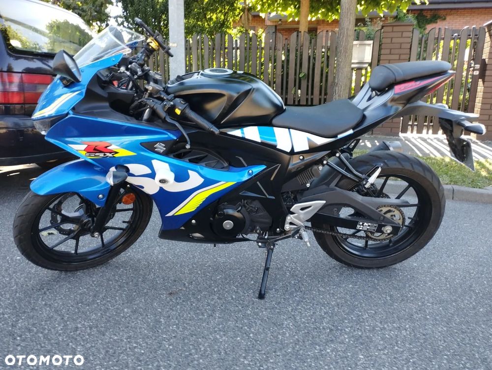 Honda VFR - 16