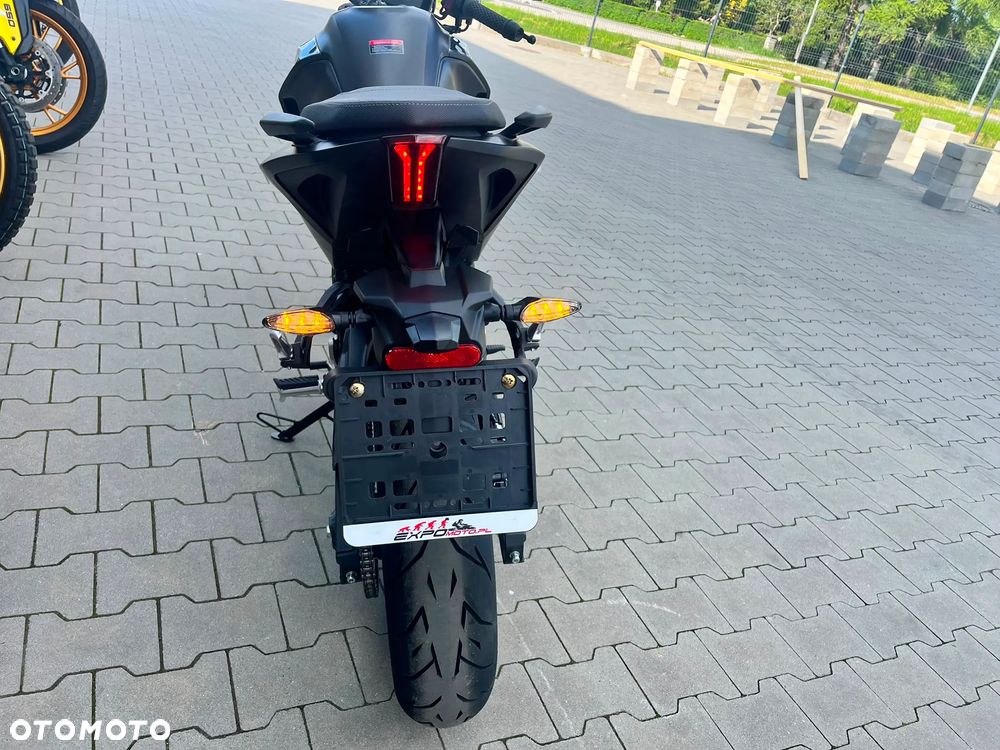 VOGE R125S - 6
