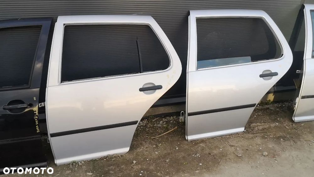 VOLKSWAGEN GOLF IV 4 HB / BORA DRZWI / KLAPA BAGAŻNIKA (dostępne wiele sztuk) - 8