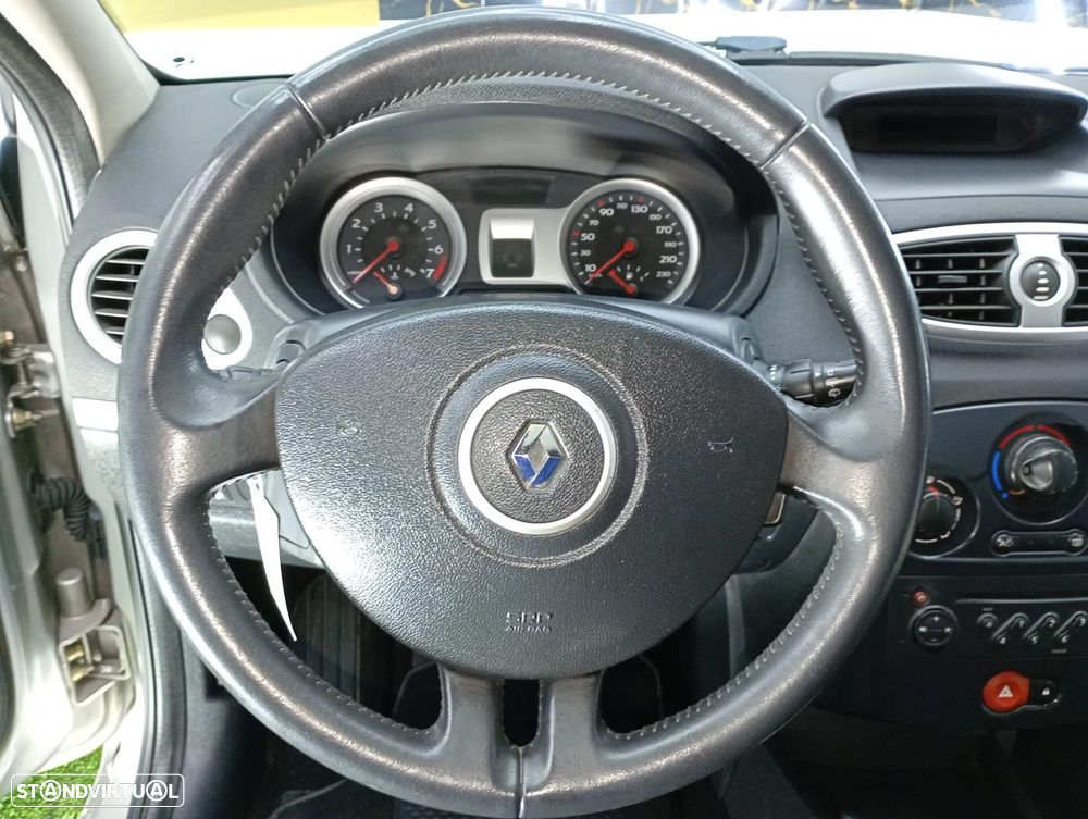 Renault Clio 1.2 16V Dynamique - 15
