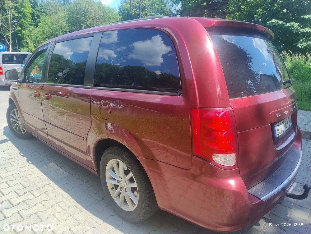 Dodge Caravan - 3