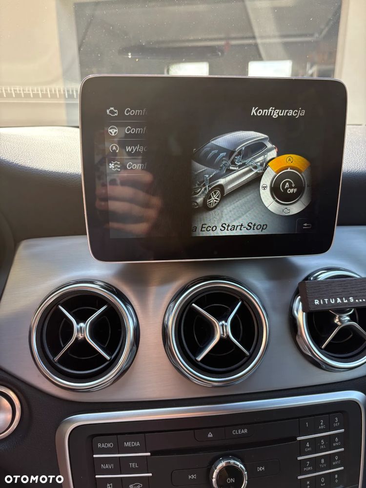 Mercedes-Benz GLA - 3