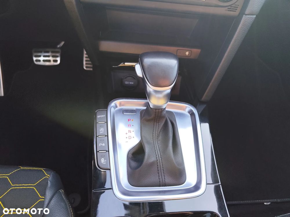Kia XCeed 1.4 T-GDI OPF DCT7 PLATINUM EDITION - 12