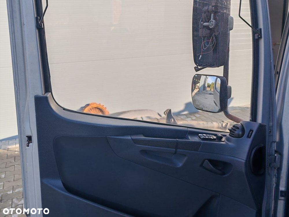DRZWI LEWE + LUSTERKO MERCEDES ATEGO 1111 - 2