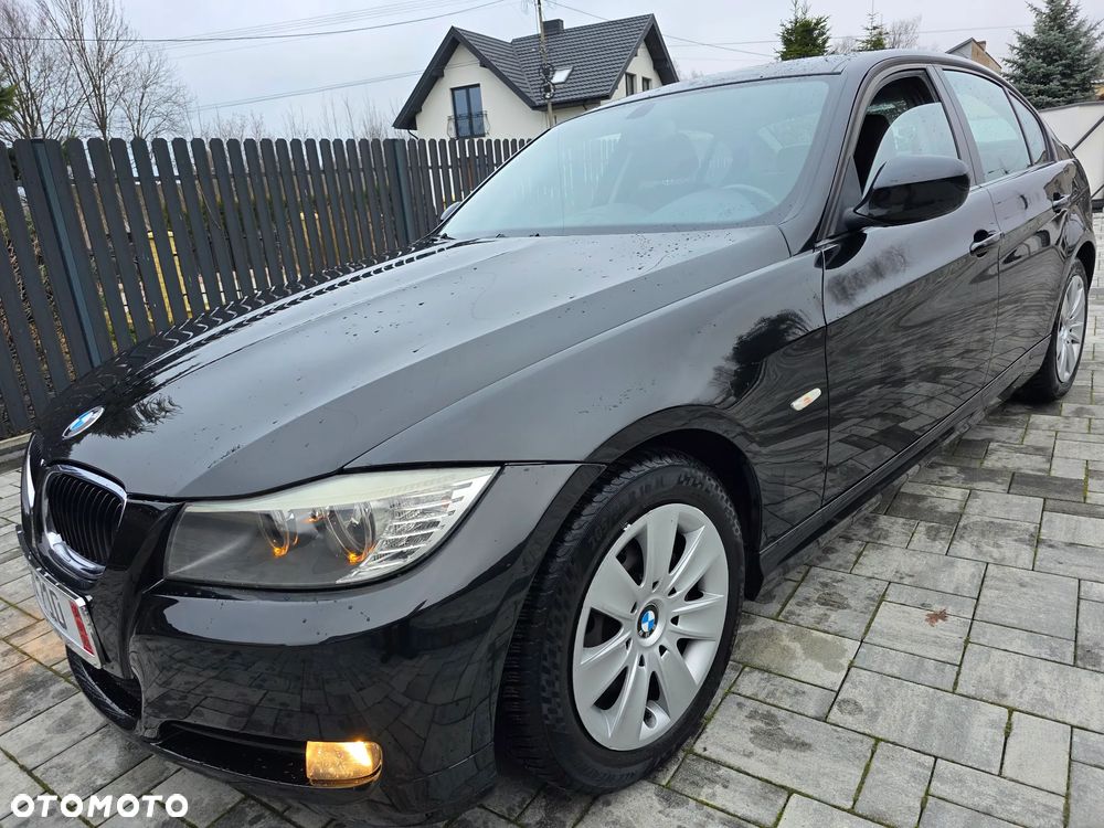 BMW Seria 3 320d DPF - 1