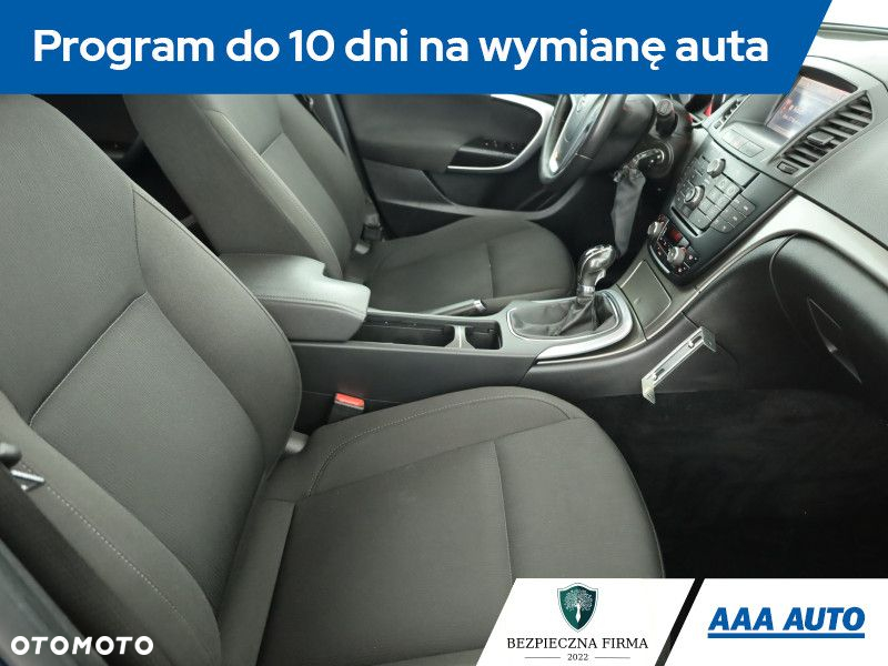 Opel Insignia - 8