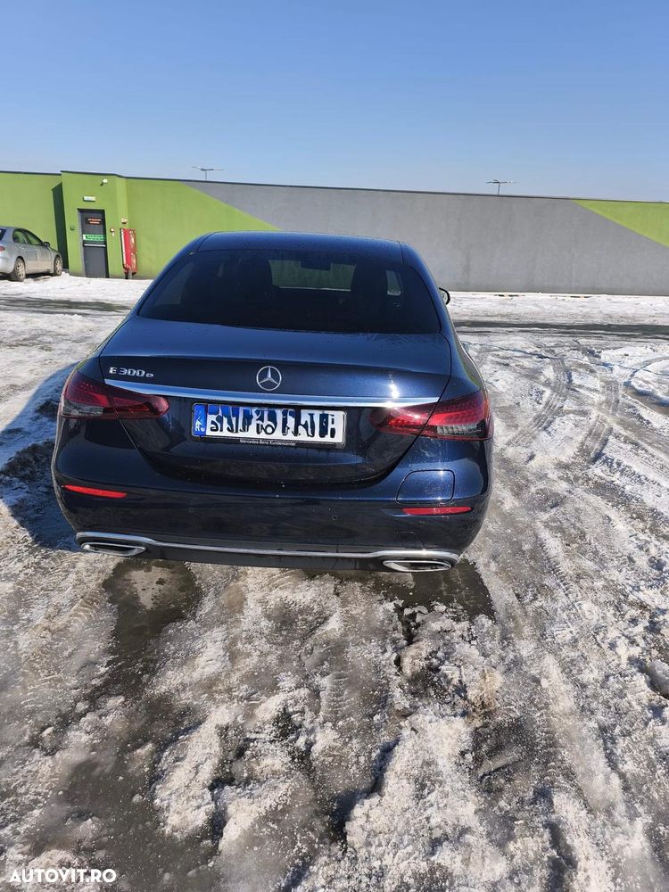 Mercedes-Benz E 300 Aut. - 8