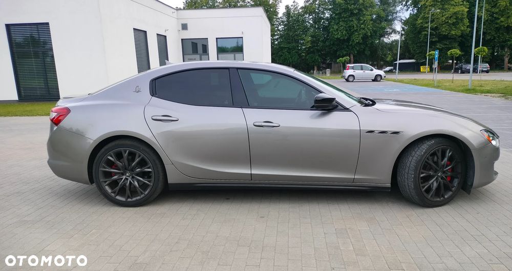 Maserati Ghibli Standard - 4