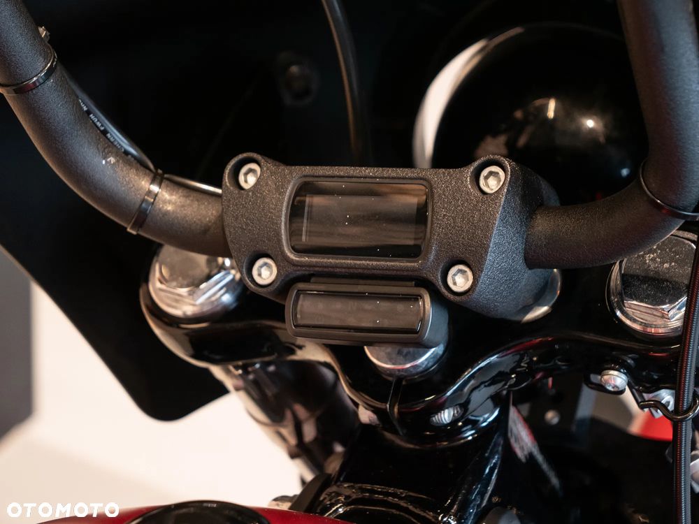 Harley-Davidson Softail Street Bob - 18