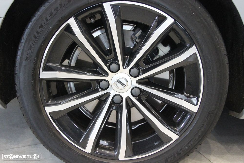 Volvo V60 2.0 T6 AWD TE Essential - 5