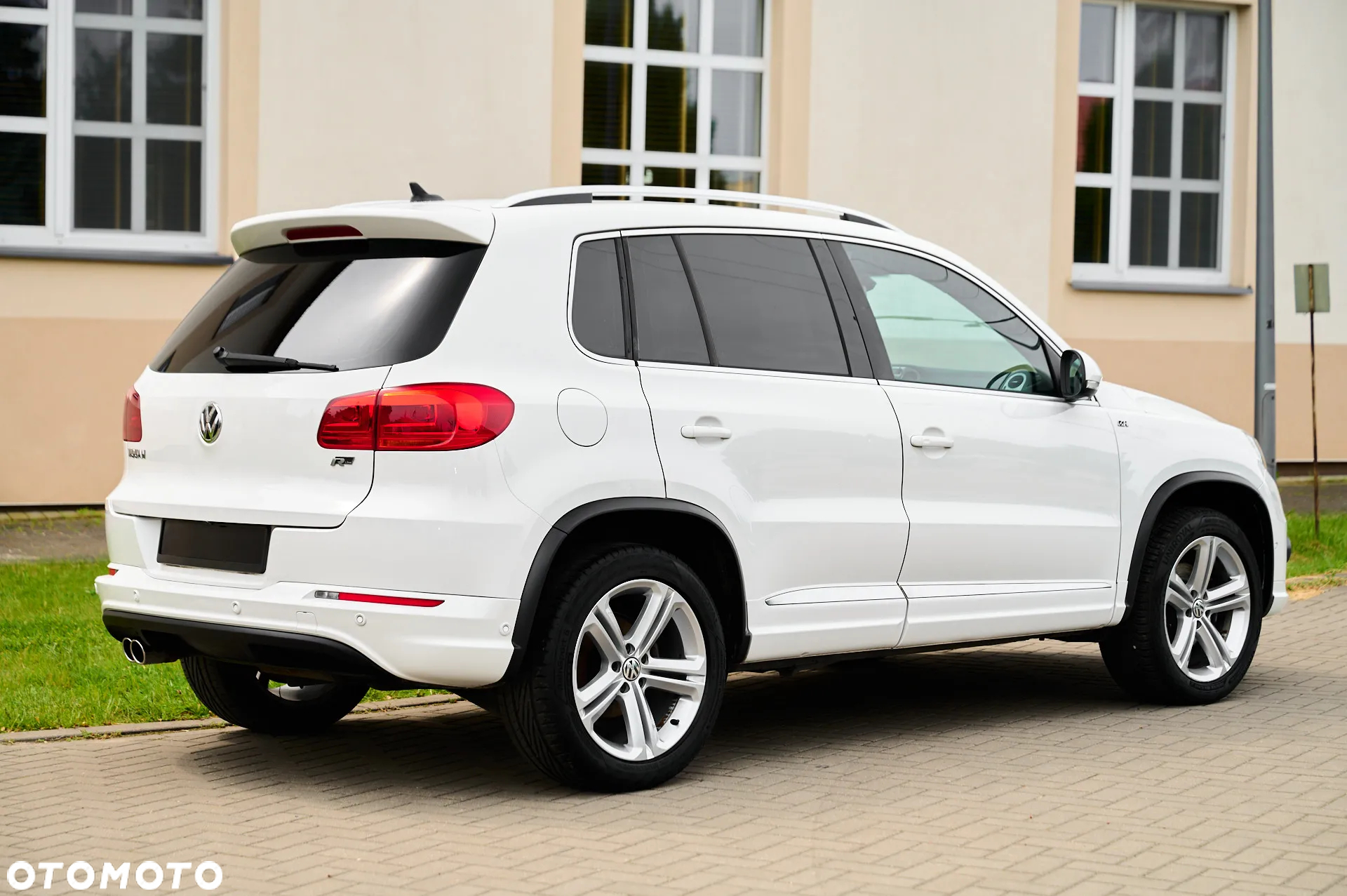 Volkswagen Tiguan 2.0 TDI R-Style - 13