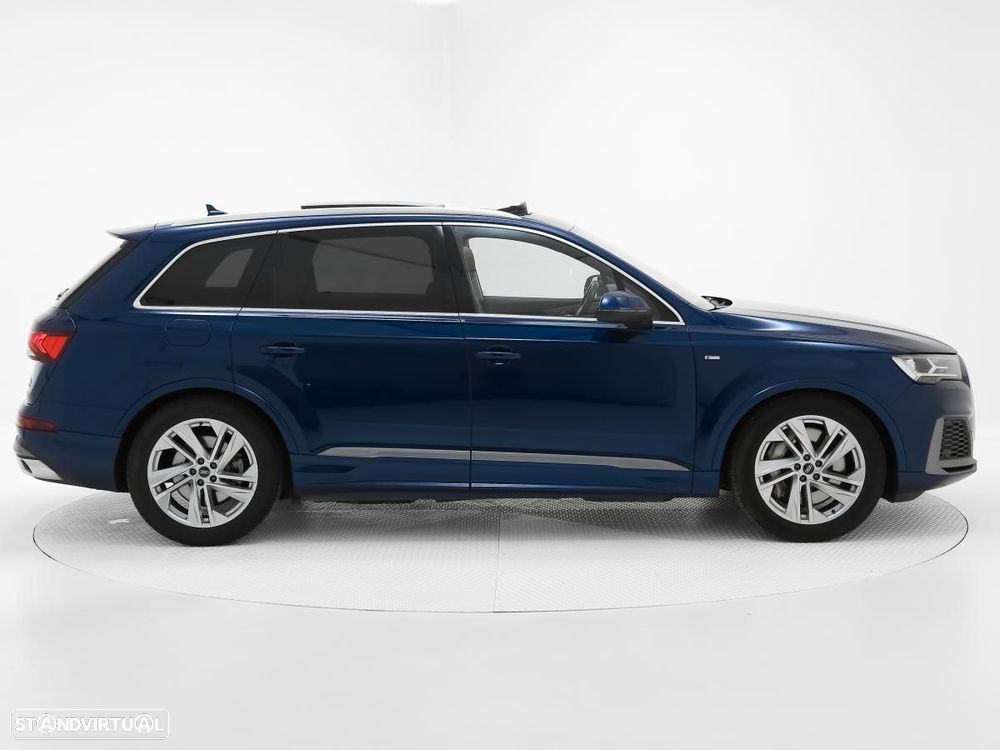 Audi Q7 55 TFSIe quattro S line Tiptronic - 2