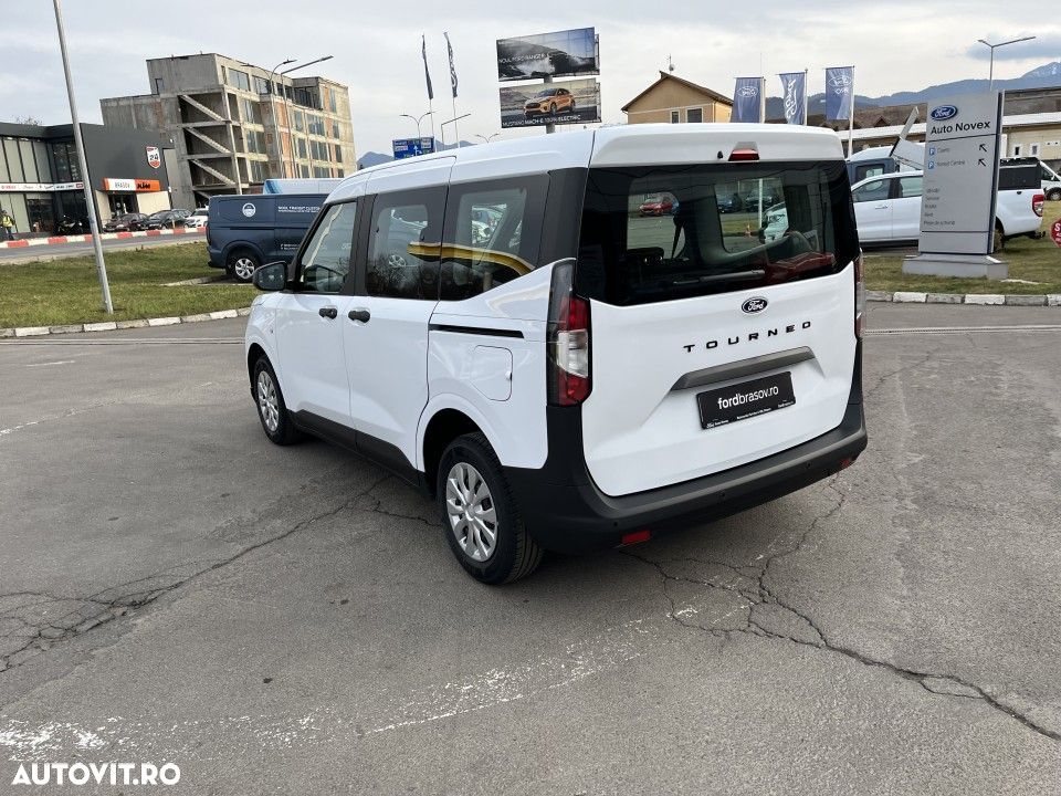 Ford Tourneo Courier - 4