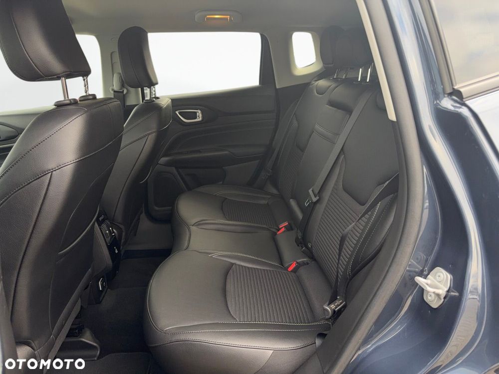 Jeep Compass - 13