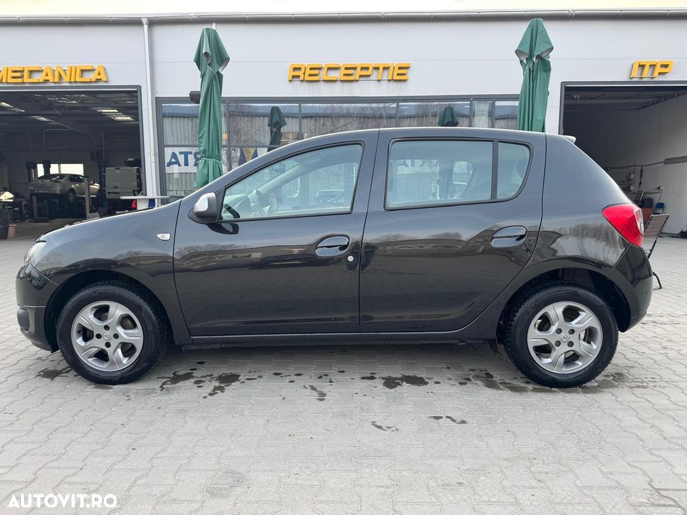 Dacia Sandero TCe 90 S&S Celebration - 8