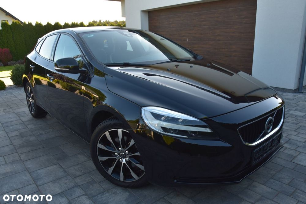 Volvo V40 T3 Momentum - 8