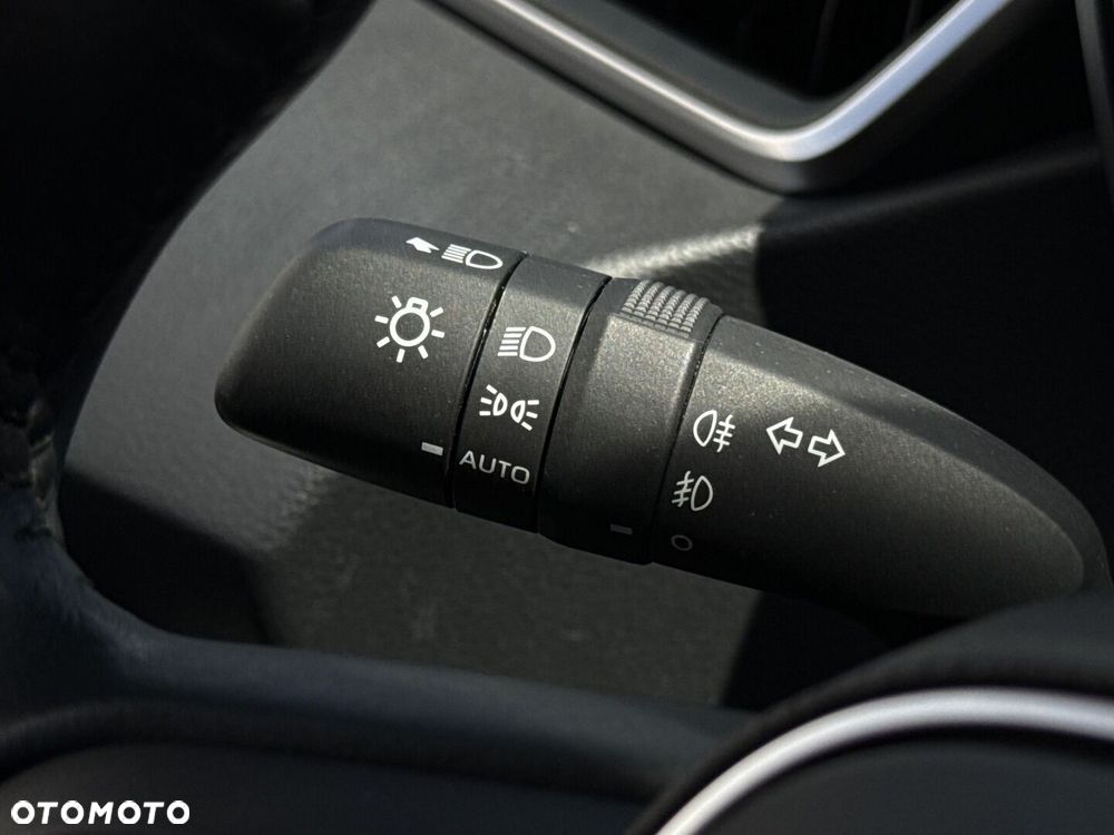Toyota Corolla 1.5 Comfort - 22
