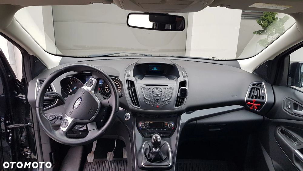 Ford Kuga 2.0 TDCi 2x4 Titanium - 3