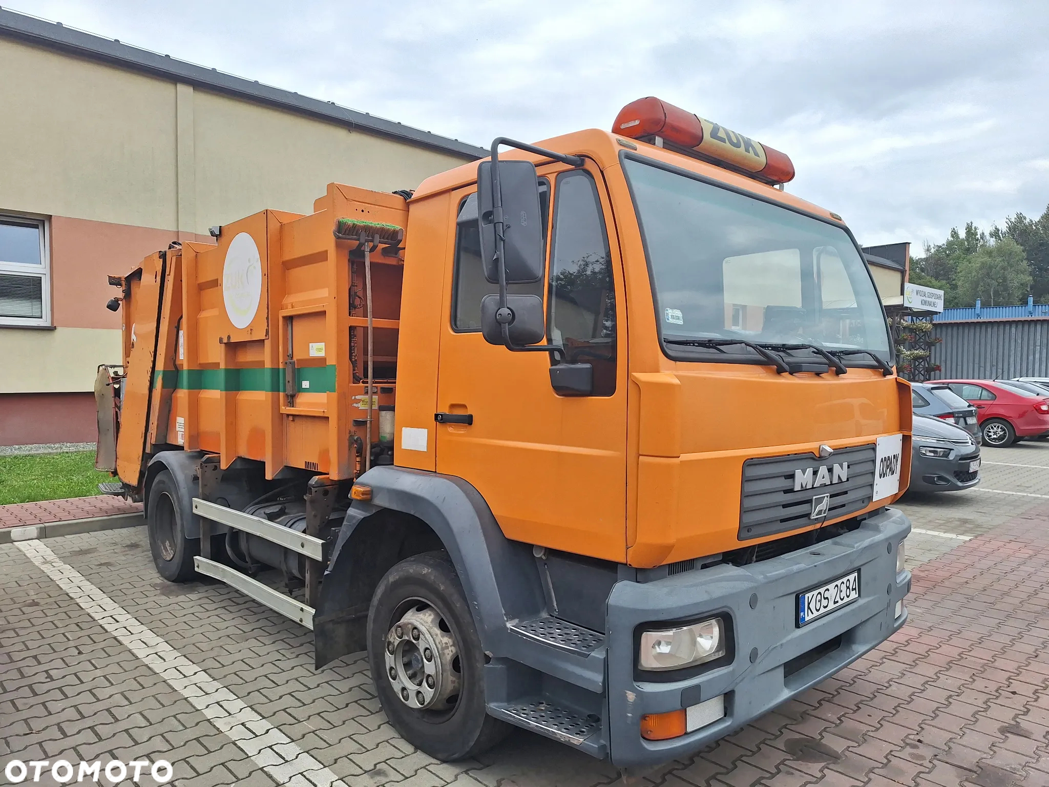 MAN LE - 3