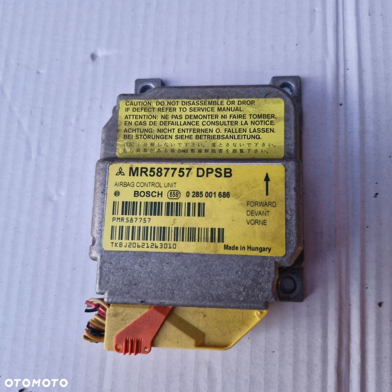 MODUŁ AIRBAG MITSUBISHI COLT MR587757 - 1