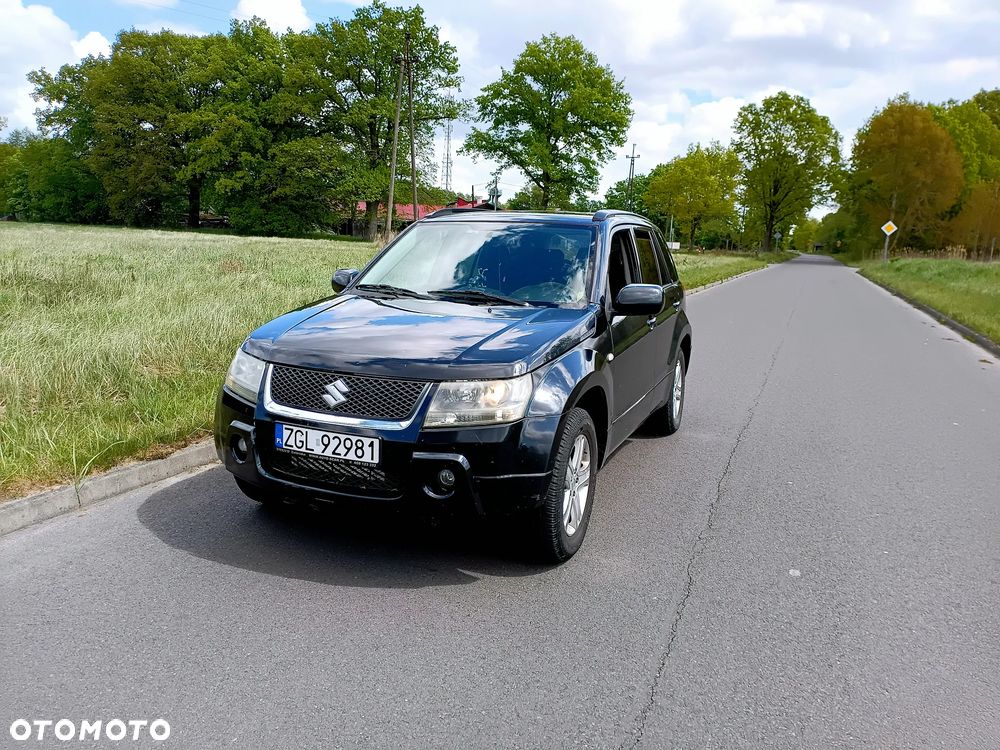 Suzuki Grand Vitara 2.0 - 1