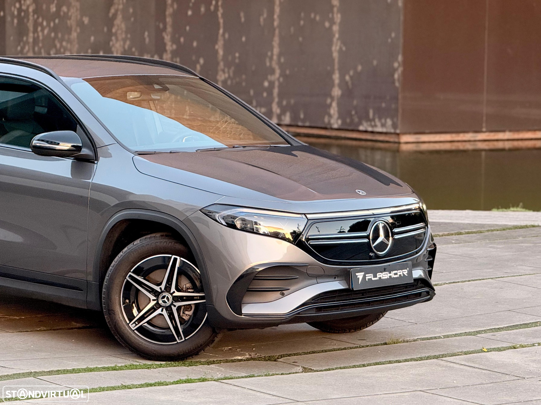 Mercedes-Benz EQA 300 4Matic AMG Line - 25